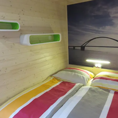 Hausboot Hotel na wodzie *